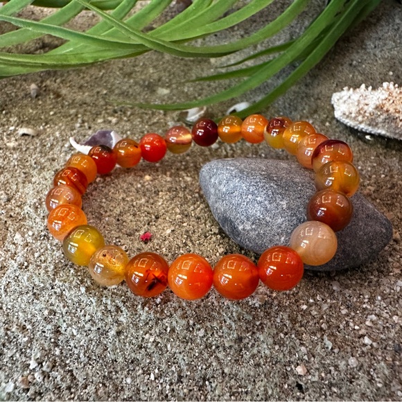 Carnelian Agate 8mm Bead Bracelet – Natural Gemstone from Brazil - Picture 3 of 3